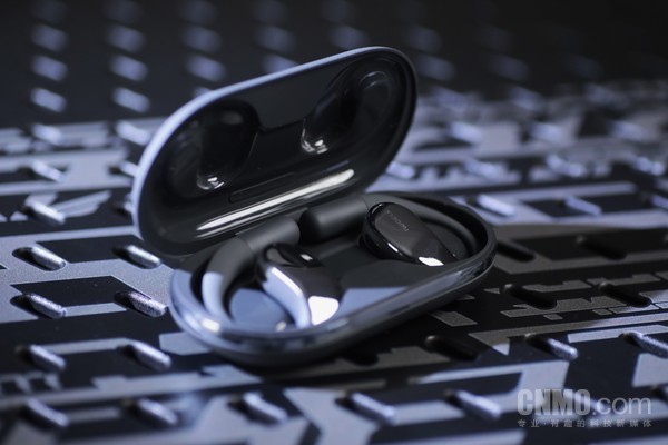 Xiaomi's first open-back headphones hands-on experience: stable, comfortable, directional, and sound-proof