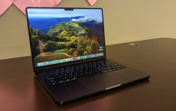 Photos from users who have received new MacBook Pro