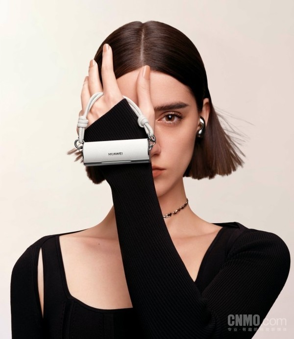 Pioneer aesthetics upgraded again!The design of Huawei FreeBuds Lipstick 2 lipstick and earphone box leads a new trend of accessories for digital products