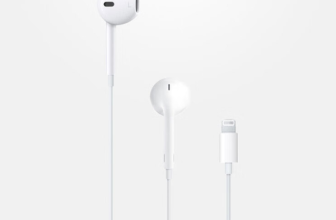 Wireless headphones are popular all over the world, so why do wired headphones still have a place?