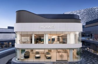 Huawei Smart Life Experience: Largest Store in Dongguan
