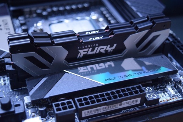 Intel Nova Lake-S desktop CPU details exposure support 8000 MT/s memory