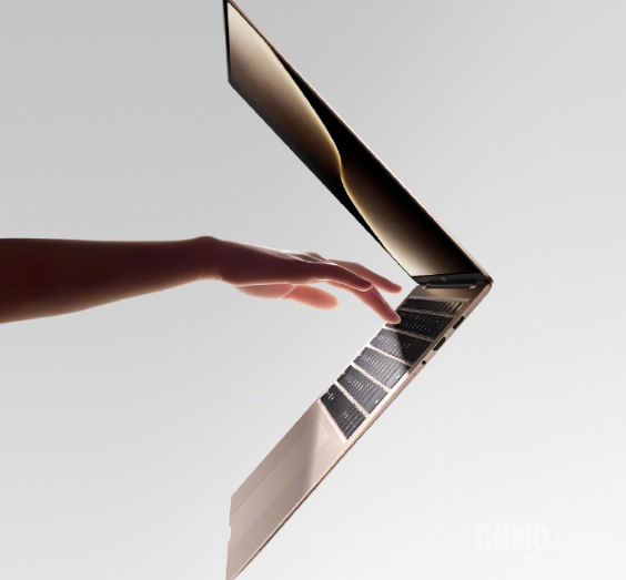 Honor MagicBook Art 14 (2025) Honor MagicBook Art 14 (2025)