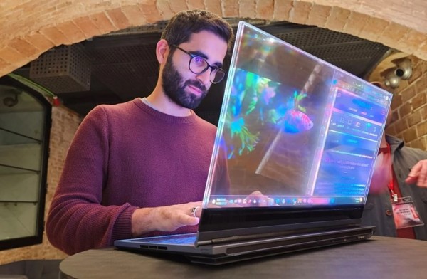 Lenovo’s transparent notebook went viral at MWC! Wai Guoren couldn’t help but get started Lenovo’s transparent notebook went viral at MWC! Wai Guoren couldn’t help but get started
