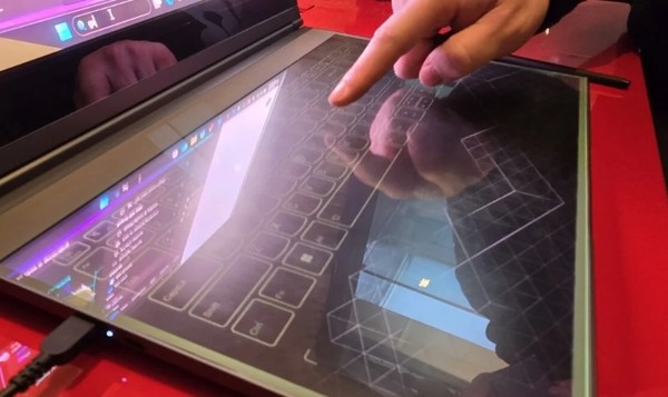 Lenovo’s transparent notebook went viral at MWC! Wai Guoren couldn’t help but get started Lenovo’s transparent notebook went viral at MWC! Wai Guoren couldn’t help but get started