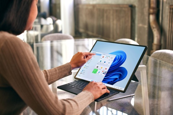 Lenovo’s foldable screen notebook is released for about 17,000 yuan! Equipped with 16-inch OLED screen Lenovo’s foldable screen notebook is released for about 17,000 yuan! Equipped with 16-inch OLED screen