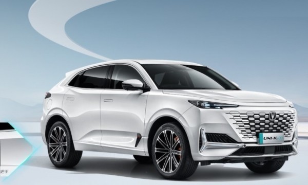 Changan UNI-K iDD Changan UNI-K iDD