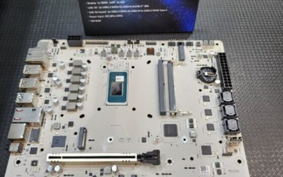 Mingxuan showcases Intel Panther Lake desktop solution notebook chip motherboard